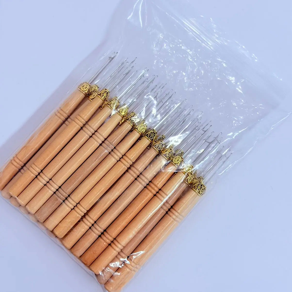 Hair Extensions Micro Pulling Needle Wood Hair Hook with Tongue Hair Crochet Hook
